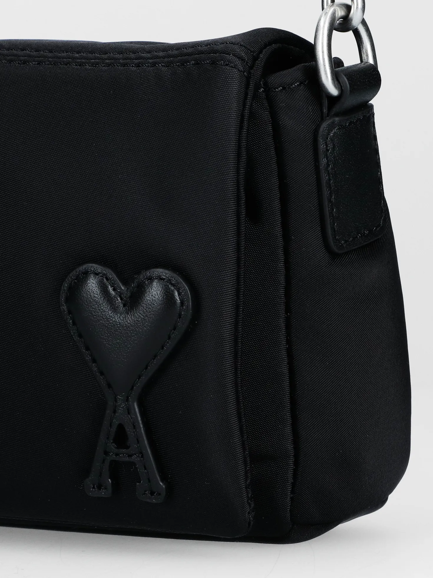 AMI Paris Tas Zwart LL710 Nylon