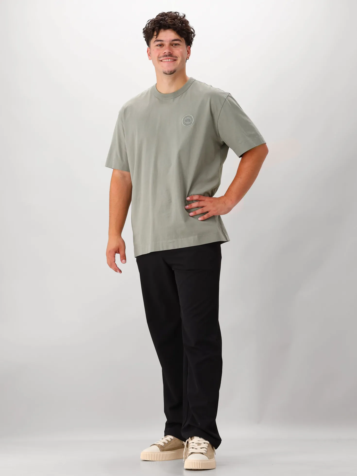 Canada Goose T-shirt Groen Gladstone Embroidered Disc Sage