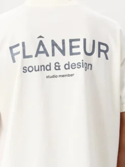Flâneur T-shirt Wit Sound & Design