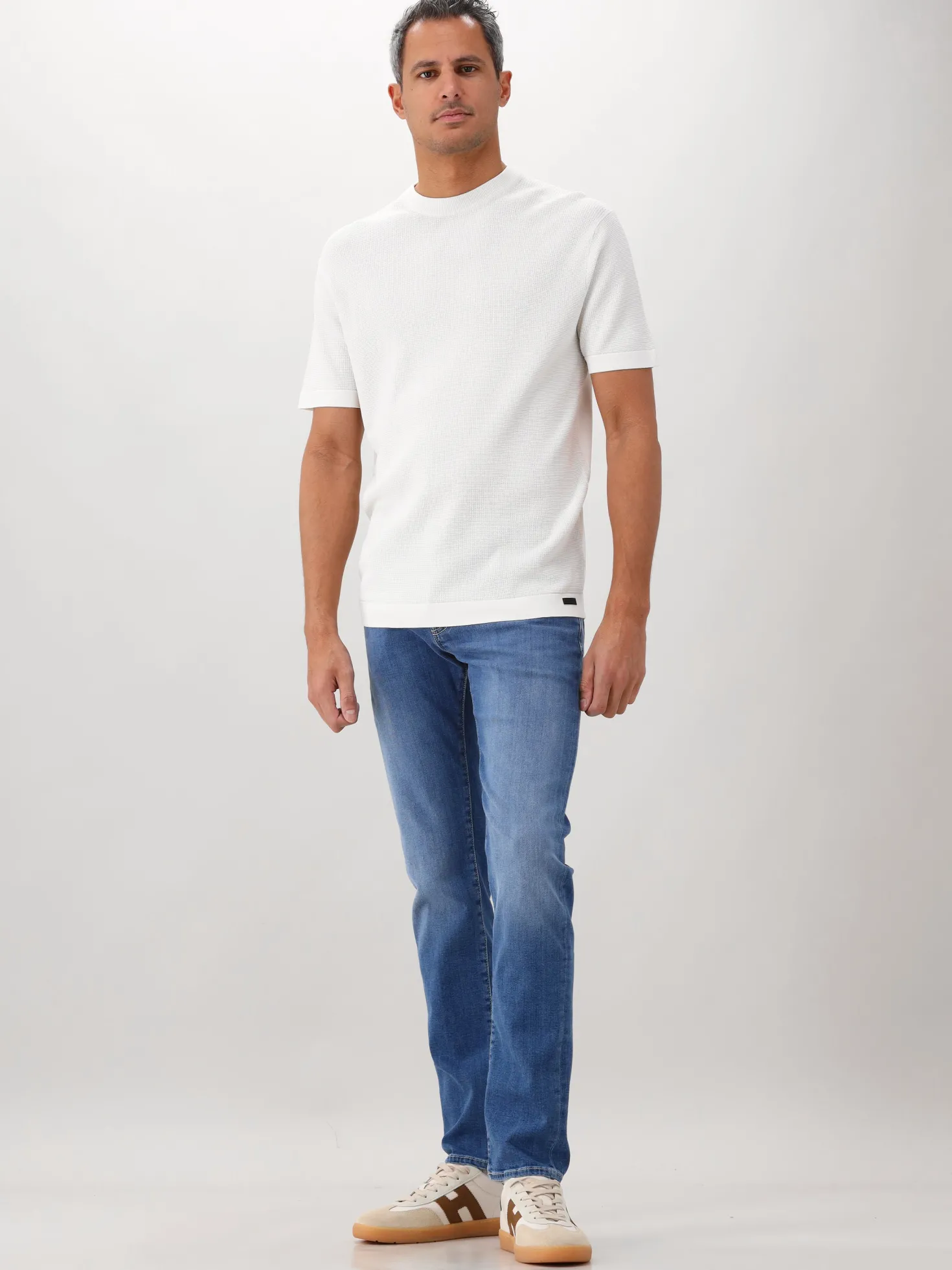 Genti T-shirt Wit Round Neck SS