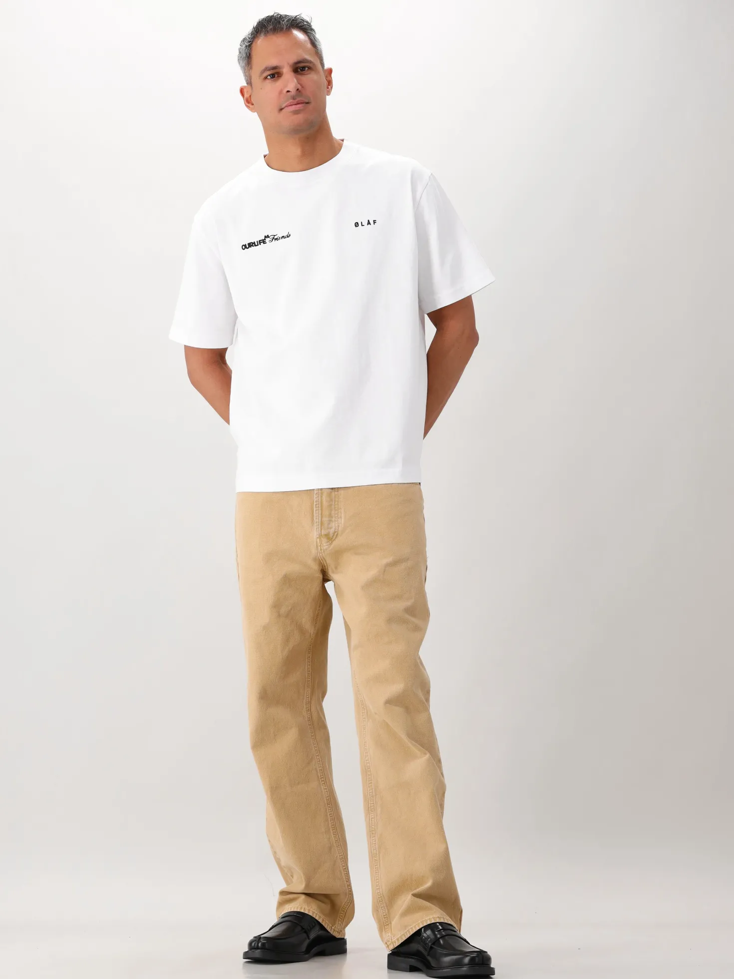 Ølaf T-shirt Wit Script Friends Boxy