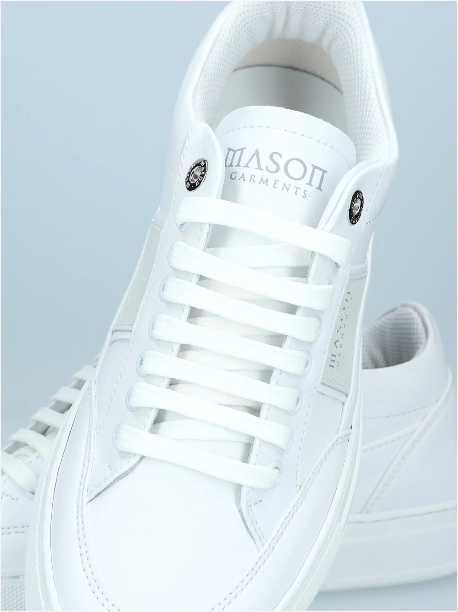 Mason Garments Wit Tia Sport Sarbini