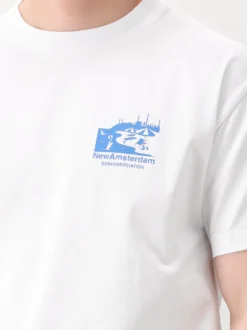 New Amsterdam T-shirt Wit Beach Sign Tee