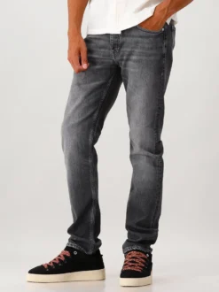 Won Hundred Jeans Zwart Archer Stone Coal